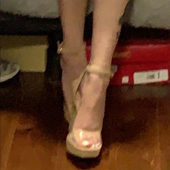 Nude Steve Madden heels with clear strap - Picture 5 of 5
